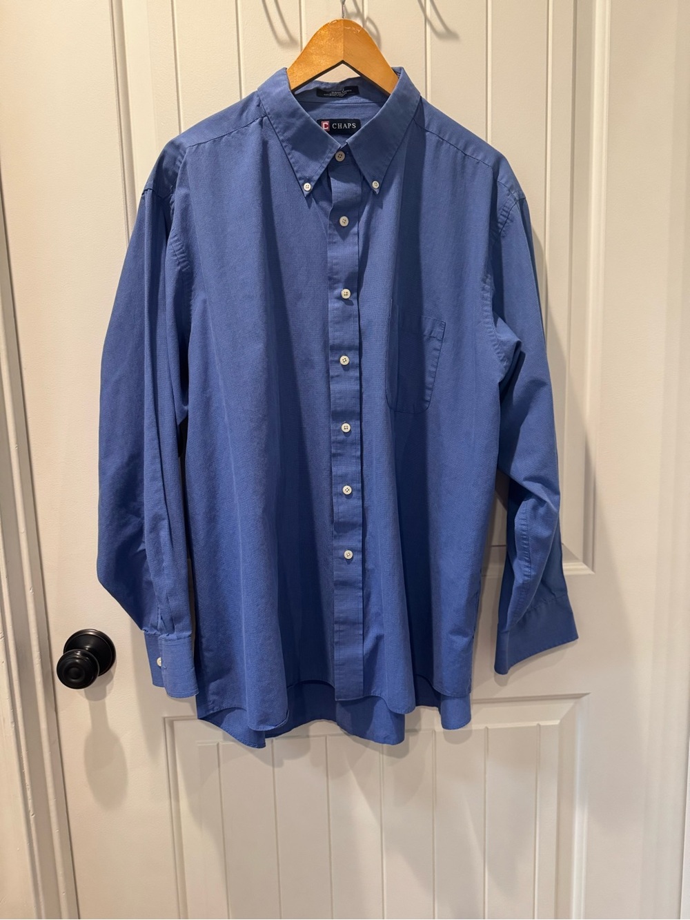 Chaps Classic Fit Men’s Blue Long-Sleeve Shirt 18 1/2 34/35 Wrinkle Free